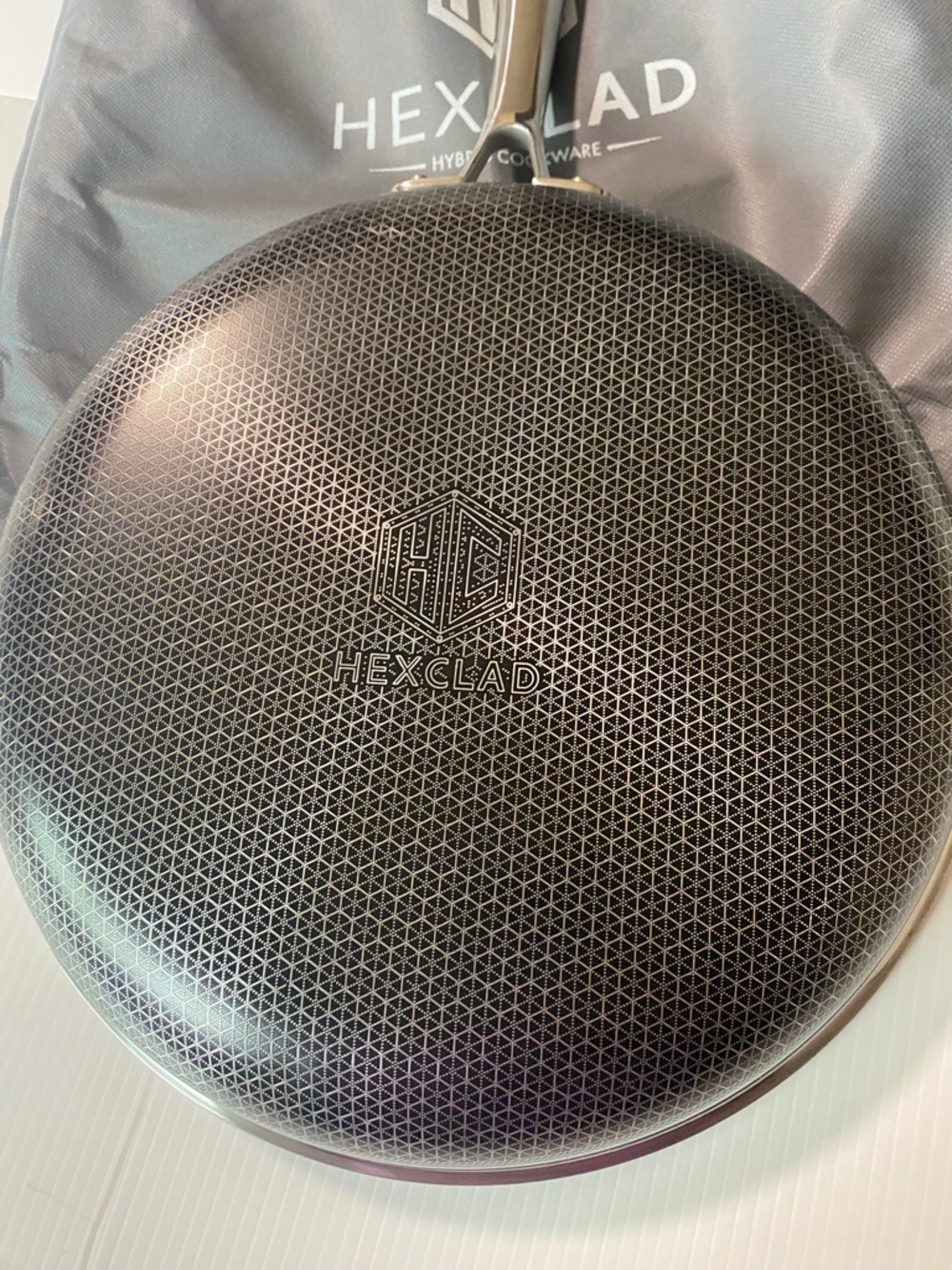 HexClad Black Stainless Steel Nonstick Frying Pan — Black Finish - Picture 3 of 7